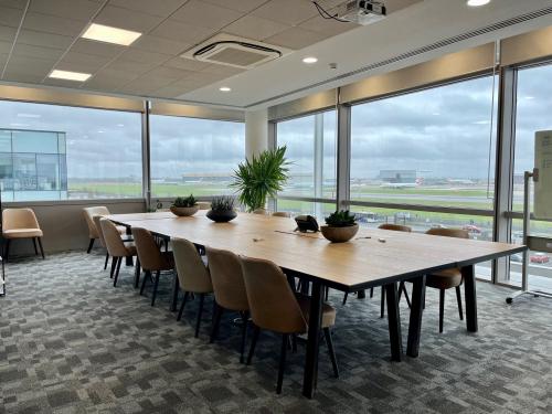 3, World Business Centre Heathrow, Newall Road, Hounslow, TW6