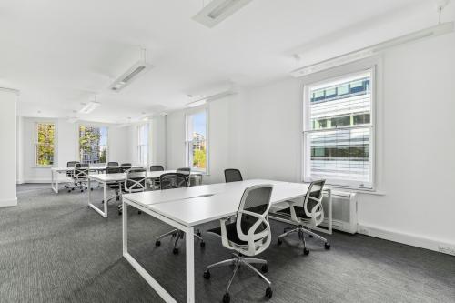 7 Lyric Square, Hammersmith, London, W6