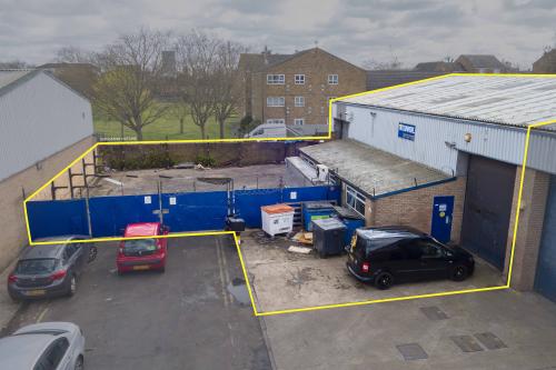 Unit B09, National Works Trading Estate, Bath Road, Hounslow, TW4