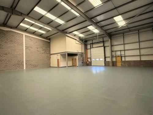 Unit 9 Oak Tree Business Centre, South Marston Park, Swindon, SN3