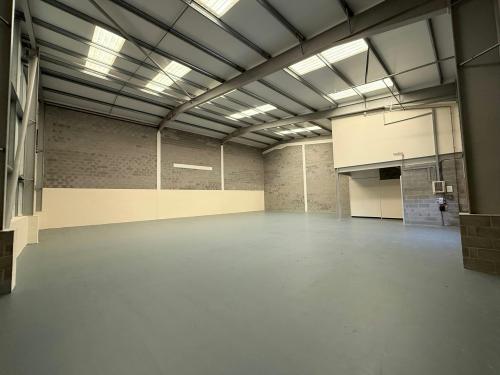 Unit 9 Oak Tree Business Centre, South Marston Park, Swindon, SN3