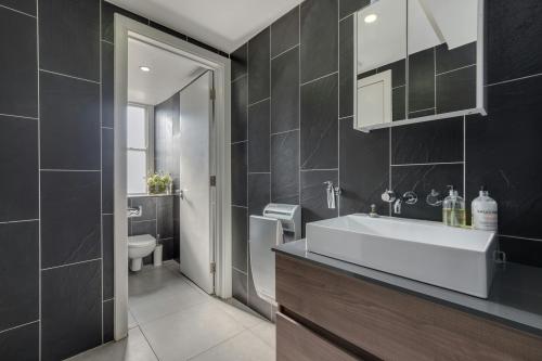 18A Great Portland Street, Fitzrovia, London, W1W