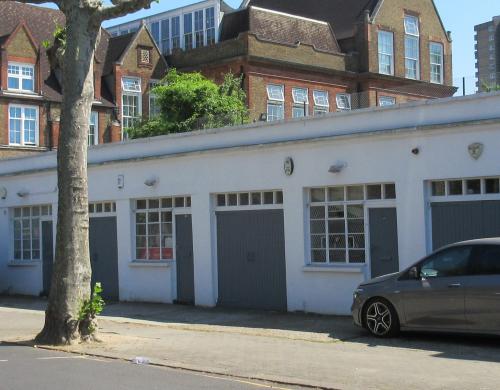 121 Oxford Gardens, North Kensington, London, W10