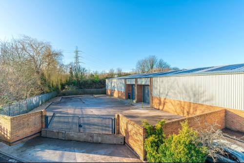 Unit 7, Kings Business Park, Feeder Road, Bristol, BS2