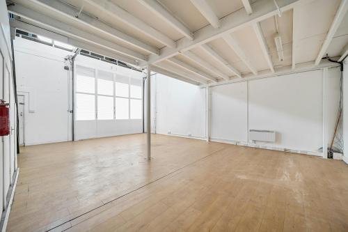 7 Rutland Studios, Scrubs Lane, White City, London, NW10