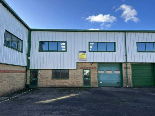 Unit 3, Glenmore Business Centre, Vincients Road, Chippenham, SN14