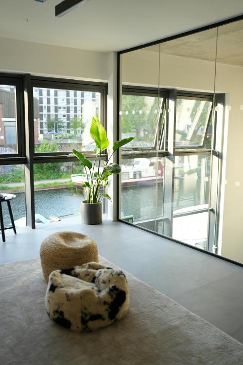 10C Branch Place, Hackney, London, N1