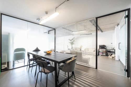 10C Branch Place, Hackney, London, N1