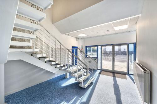 Unit 3 Waterglade, Weston Avenue, West Thurrock, RM20