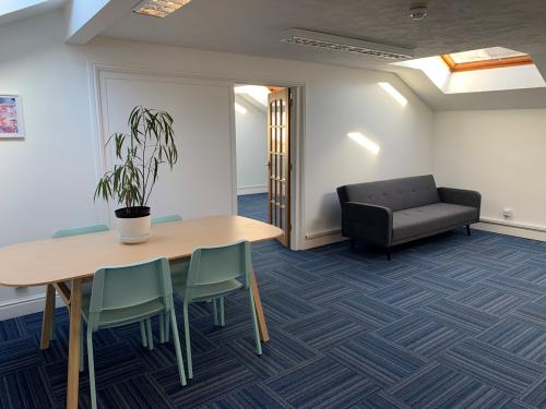 Suite 2 Duke Street Chambers, Kingsbridge, TQ7