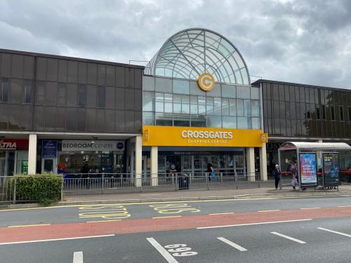 Unit 20, Crossgates Shopping Centre, Crossgates, Leeds, LS15
