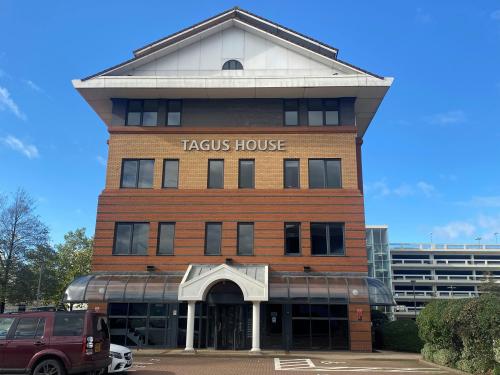 Part First Floor Tagus House, Ocean Village, Southampton, SO14