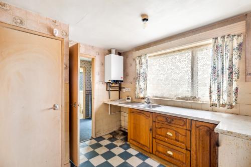 12 Manor Road, Saxilby, Lincoln, LN1