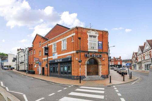 Church Street / Park Road, Wellingborough, NN8