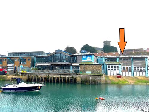 Unit 6 Hannaford's Landing, Island Street, Salcombe, TQ8